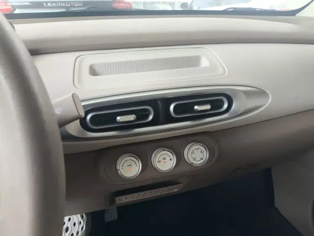 Wuling Hongguang Mini EV — Фото автомобиля 14