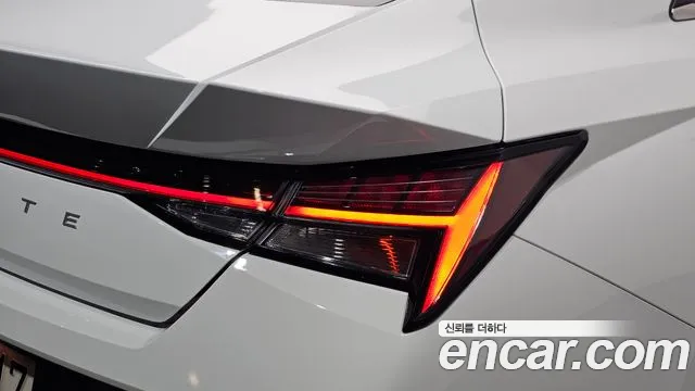Hyundai AVANTE Новый Avante (CN7) — Фото автомобиля 18