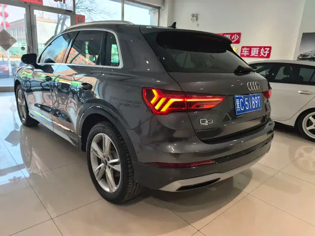 Audi Q3 — Фото автомобиля 24