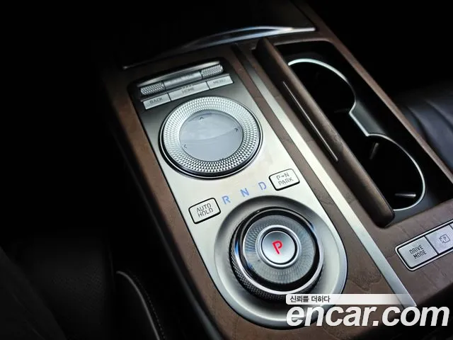 Genesis G80 Electrified G80 (RG3) — Фото автомобиля 10