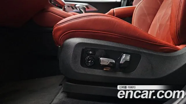 BMW XM — Фото автомобиля 27