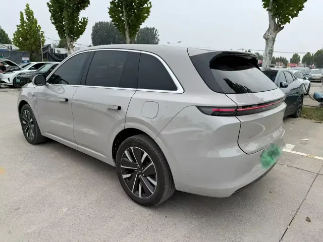 Li Auto L6 — Фото автомобиля 7