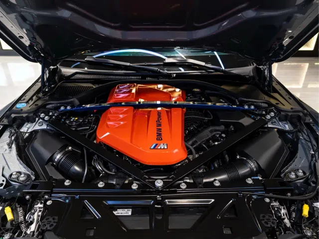 BMW M4 — Фото автомобиля 9