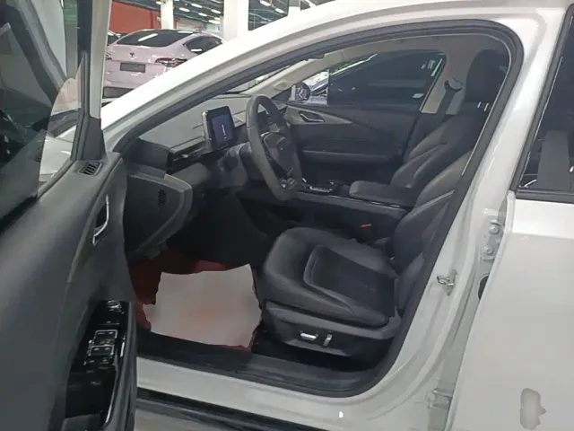 Wuling Starlight — Фото автомобиля 15
