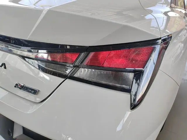 Hyundai Elantra — Фото автомобиля 7