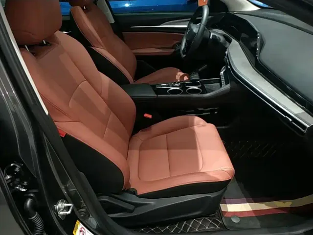 Changan Eado — Фото автомобиля 24