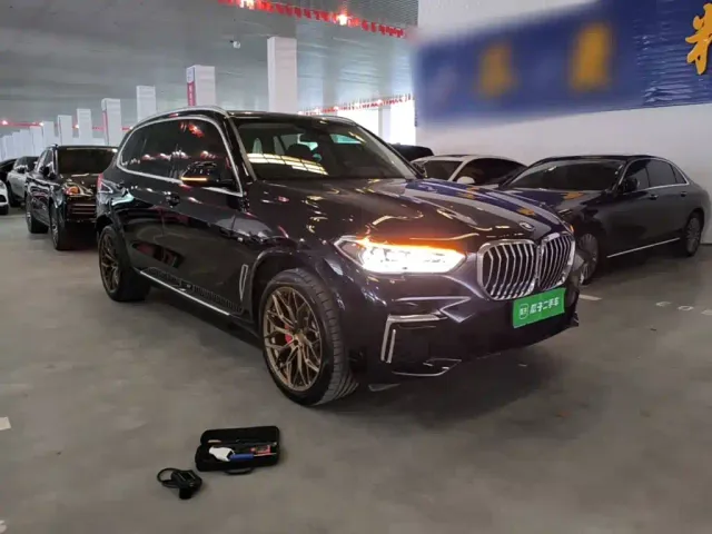 BMW X5 — Фото автомобиля 3