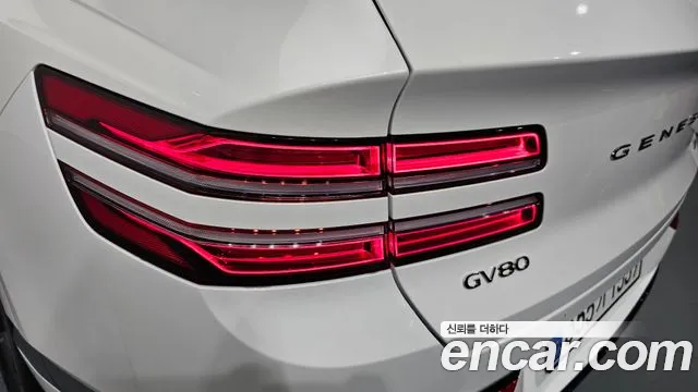 Genesis GV80 — Фото автомобиля 8