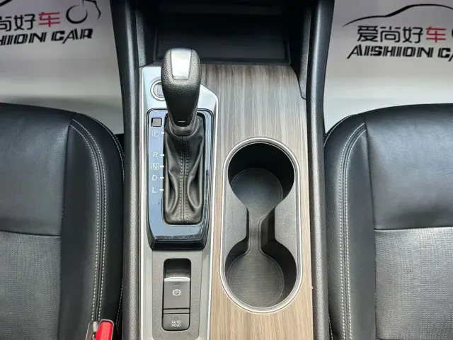 Nissan Teana — Фото автомобиля 16