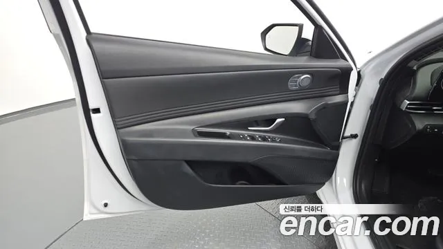 Hyundai Avante CN7 — Фото автомобиля 24