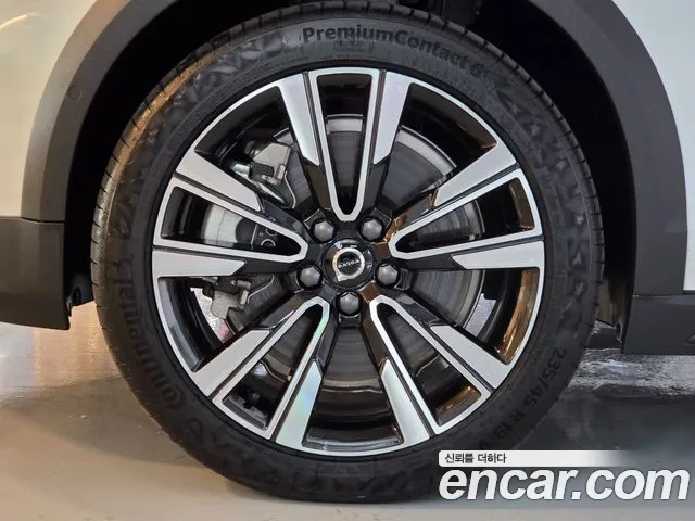 Volvo V60 — Фото автомобиля 5