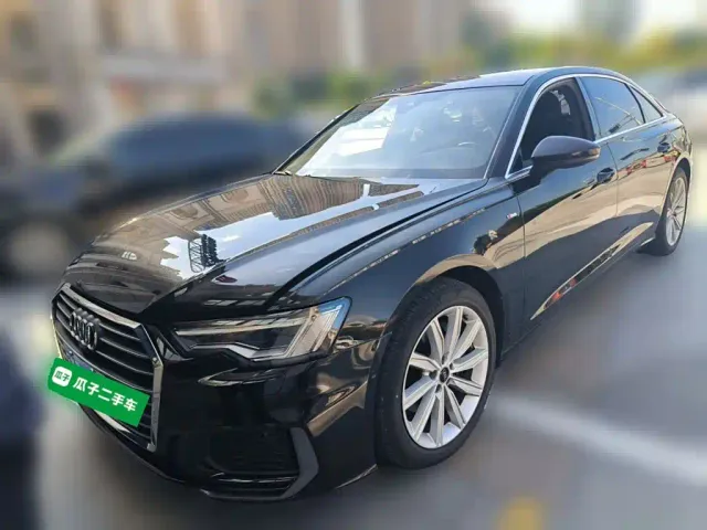 Фотография автомобиля — Audi A6L