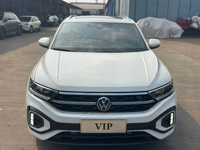 Volkswagen T-Roc — Фото автомобиля 2