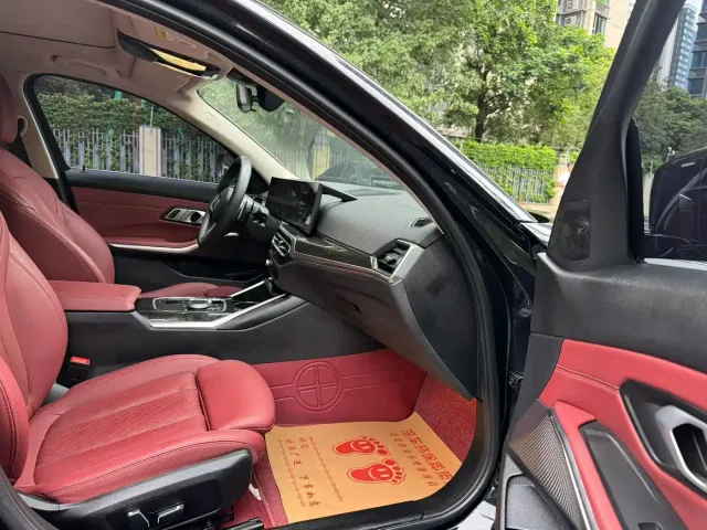 BMW 3 Series — Фото автомобиля 13