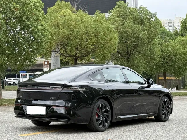 Dongfeng eπ 007 — Фото автомобиля 6