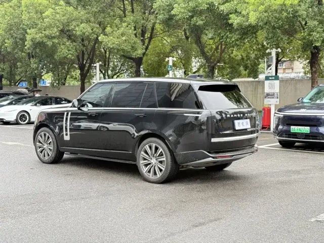 Land Rover Range Rover — Фото автомобиля 22