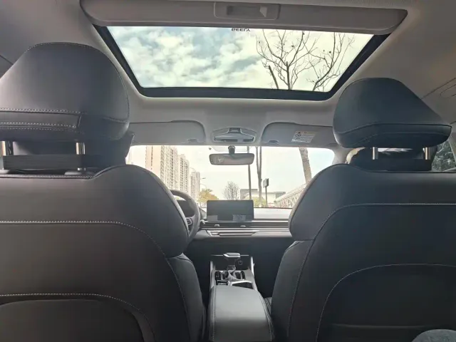 Geely Emgrand — Фото автомобиля 7