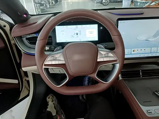 BYD Seal 07 DM-i — Фото автомобиля 10