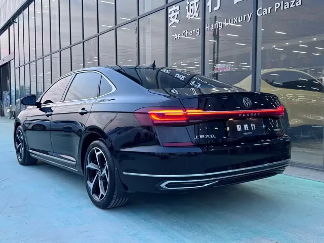 Volkswagen Passat 2024 330TSI Starlight Elite Edition — Фото автомобиля 5