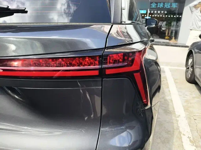 Changan CS75 Plus — Фото автомобиля 23