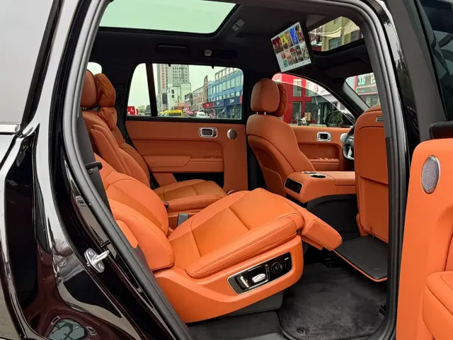 Li Auto Li Xiang L9 2024 Pro — Фото автомобиля 14