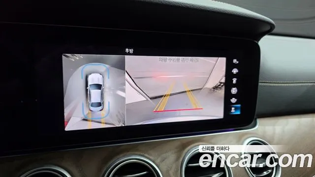 Mercedes-Benz E-Class — Фото автомобиля 13
