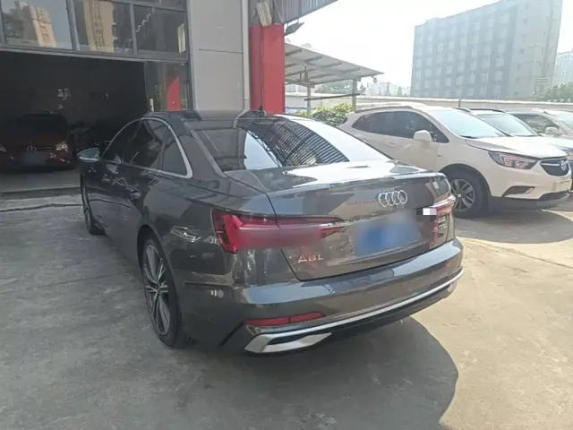 Audi A6L — Фото автомобиля 4