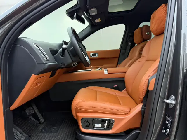 Li Auto L7 — Фото автомобиля 4