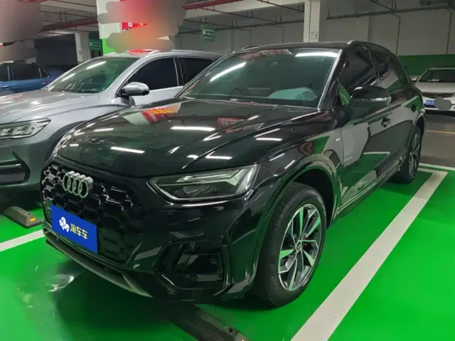 Фотография автомобиля — Audi Q5L