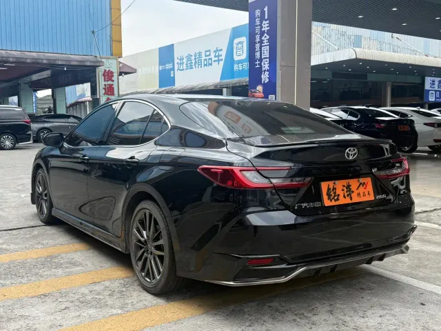 Toyota Camry — Фото автомобиля 6
