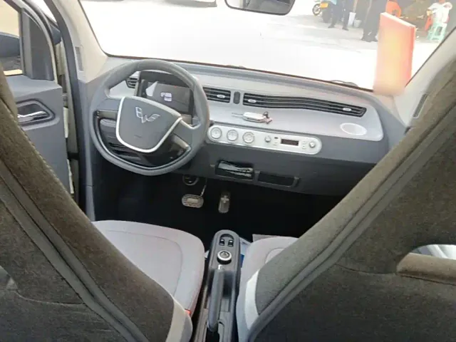 Wuling Hongguang Mini EV — Фото автомобиля 9