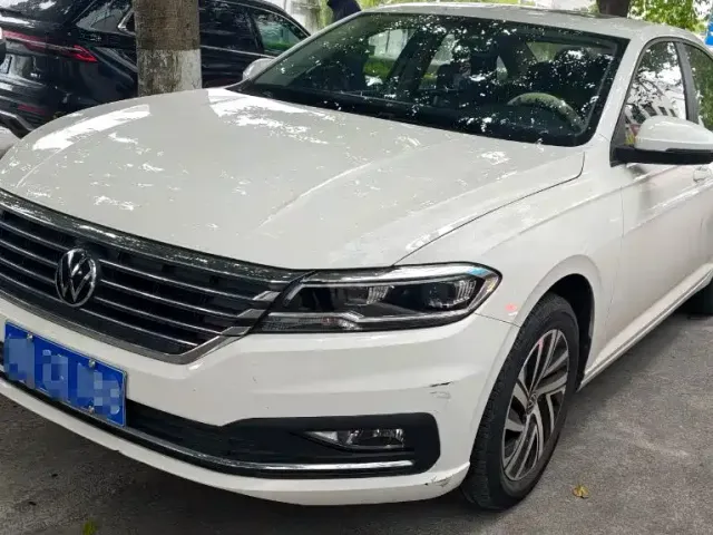 Volkswagen Lavida — Фото автомобиля 7
