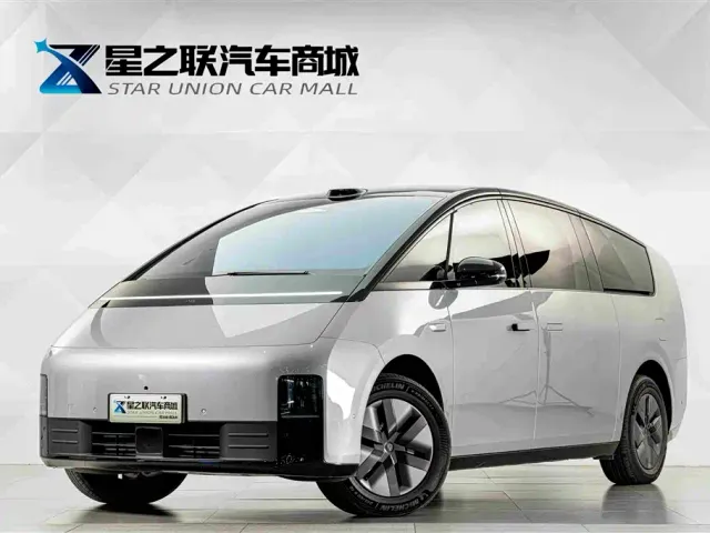 Li Auto MEGA — Фото автомобиля 2