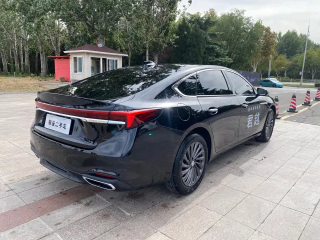 Buick LaCrosse — Фото автомобиля 4