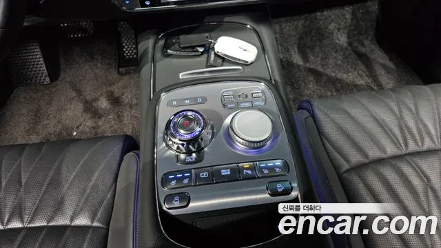 Genesis G90 Бензин 3.5 турбо AWD — Фото автомобиля 9