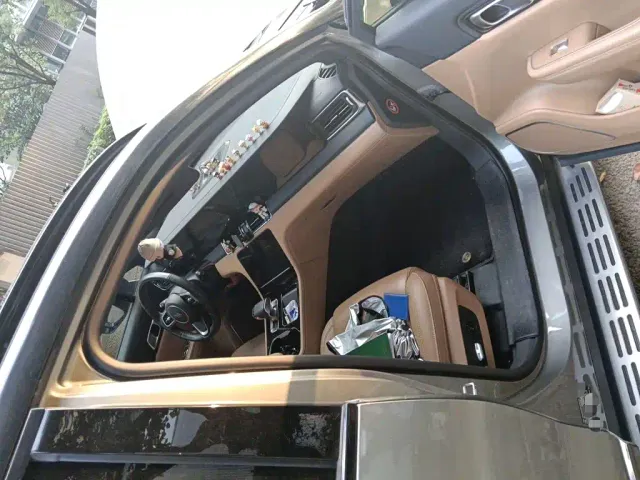 Li Auto ONE — Фото автомобиля 19