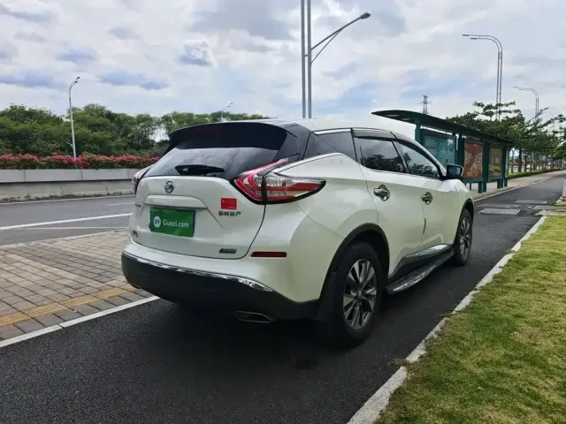 Nissan Murano — Фото автомобиля 4
