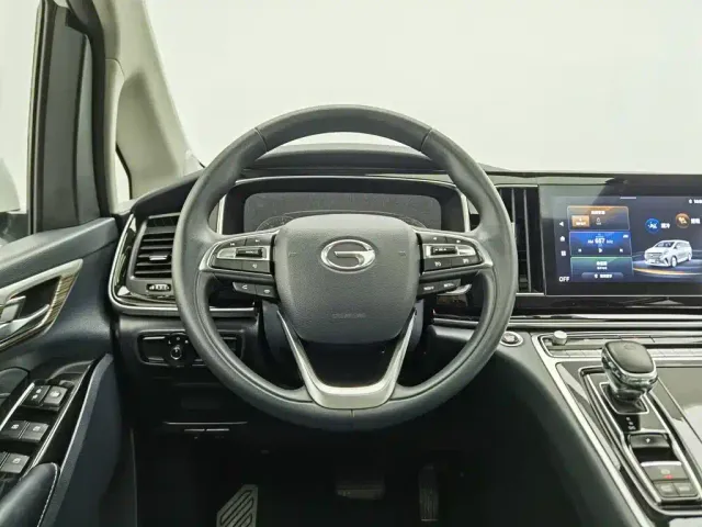 GAC Trumpchi M8 — Фото автомобиля 11