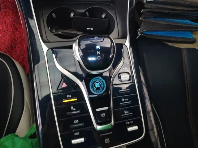 BYD Qin PLUS — Фото автомобиля 13