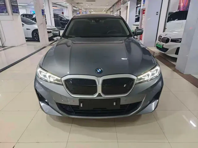 BMW BMW i3 2024 eDrive 35 L — Фото автомобиля 2