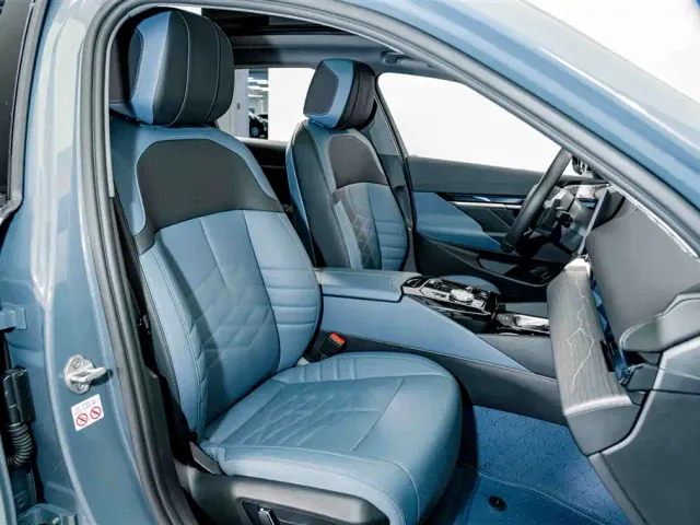 BMW 5 Series — Фото автомобиля 21