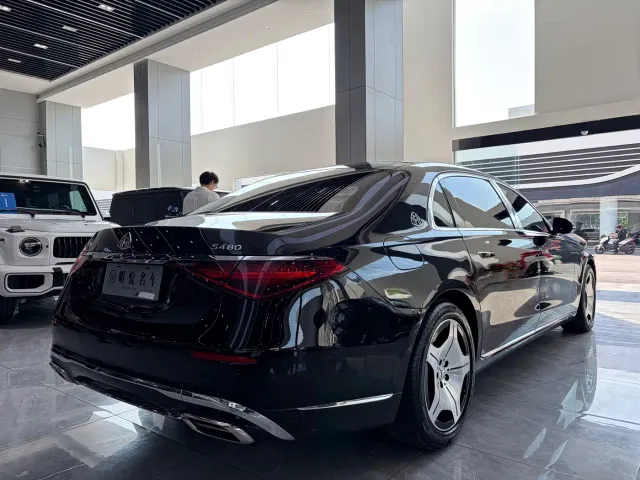 Mercedes-Benz Maybach S-Class — Фото автомобиля 17