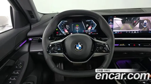 BMW 5 Series G60 — Фото автомобиля 18