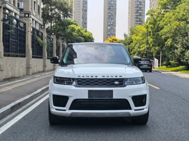 Land Rover Range Rover Sport — Фото автомобиля 2