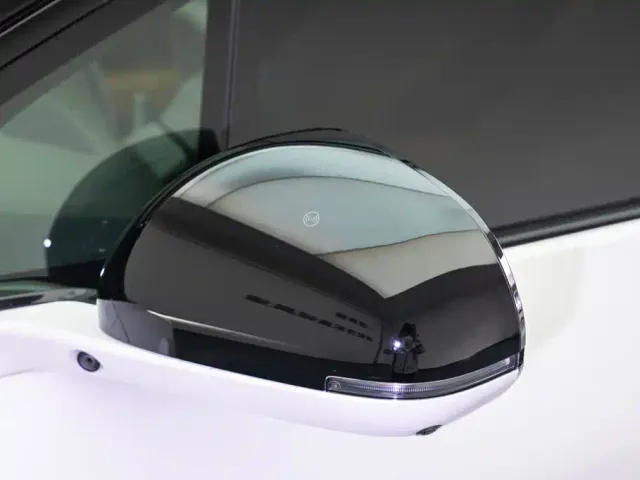 Li Auto i6 — Фото автомобиля 23