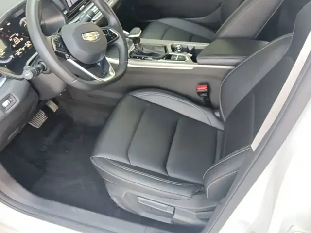 Geely Emgrand — Фото автомобиля 14