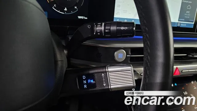 Hyundai Grandeur Grandeur (GN7) 2.5 Бензин 2WD — Фото автомобиля 9