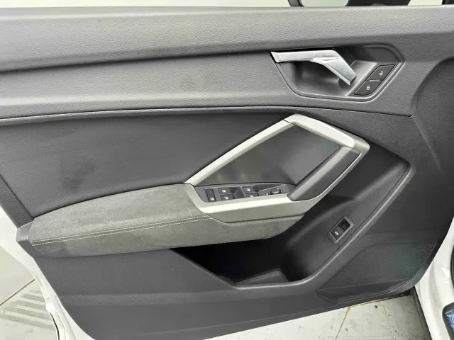 Audi Q3 — Фото автомобиля 10