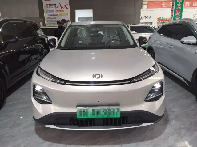 Changan Qiyuan Q05 — Фото автомобиля 3