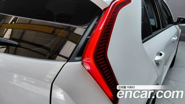 Kia Niro The All New Niro — Фото автомобиля 8